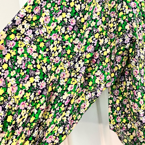 Anthropologie Maeve Ashleigh Top NWT Floral Button Down Bishop Tie Sleeve Wow! - Picture 5 of 16